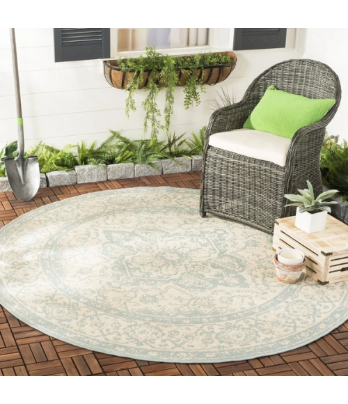 Safavieh Beach House BHS137 Cream / Aqua 6'-7" X 6'-7" Round Area Rug
