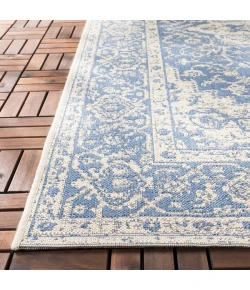 Safavieh Beach House BHS137 Blue / Creme 6'-7" X 6'-7" Square Area Rug