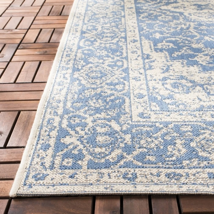 Safavieh Beach House BHS137 Blue / Creme 2'-2" X 10' Runner Area Rug