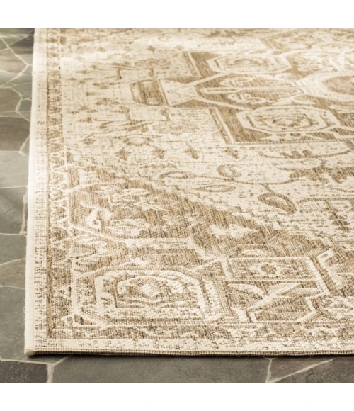 Safavieh Beach House BHS138 Beige / Cream 4' X 4' Round Area Rug