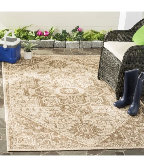 Safavieh Beach House BHS138 Beige / Cream 4' X 4' Round Area Rug