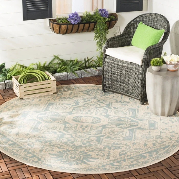 Safavieh Beach House BHS138 Aqua / Cream 4' X 4' Round Area Rug