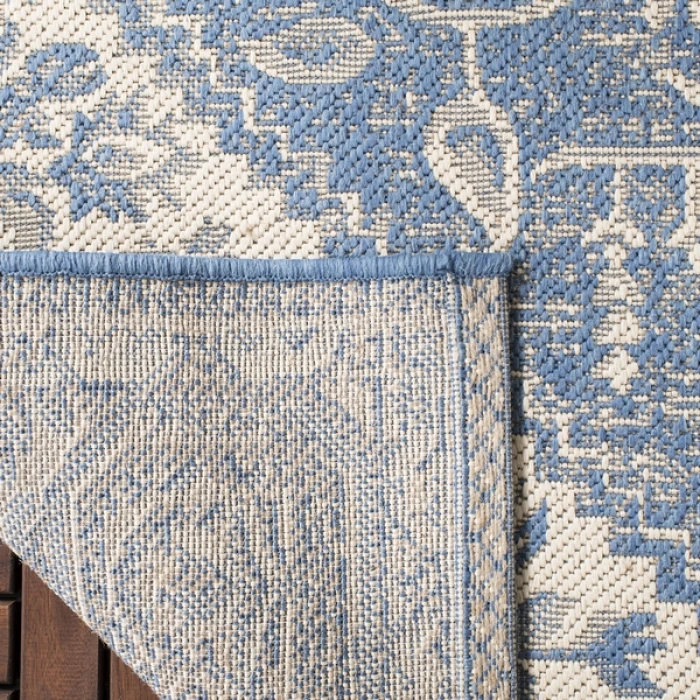 Safavieh Beach House BHS138 Cream / Blue 4' X 4' Round Area Rug
