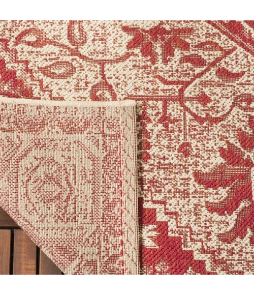 Safavieh Beach House BHS138 Red / Creme 6'-7" X 6'-7" Round Area Rug