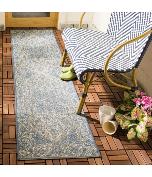 Safavieh Beach House BHS139 Cream / Blue 2'-2" X 10' Runner Area Rug