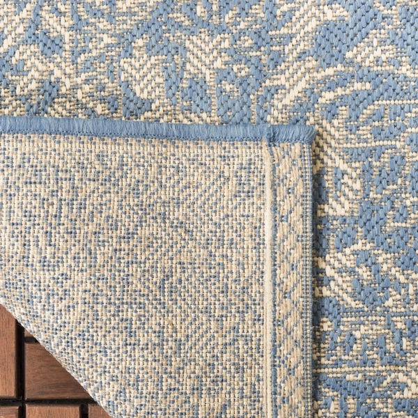Safavieh Beach House BHS139 Cream / Blue 5'-3" X 7'-6" Rectangle Area Rug