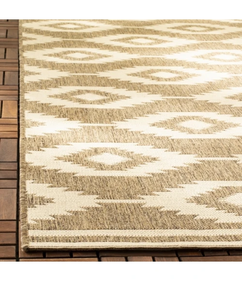 Safavieh Beach House BHS171 Cream / Beige 5'-3" X 7'-6" Rectangle Area Rug
