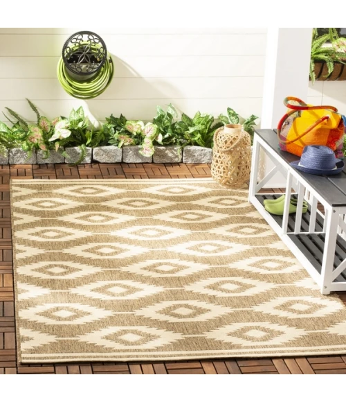 Safavieh Beach House BHS171 Cream / Beige 5'-3" X 7'-6" Rectangle Area Rug