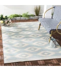 Safavieh Beach House BHS171 Cream / Aqua 2'-2" X 4' Accent Area Rug