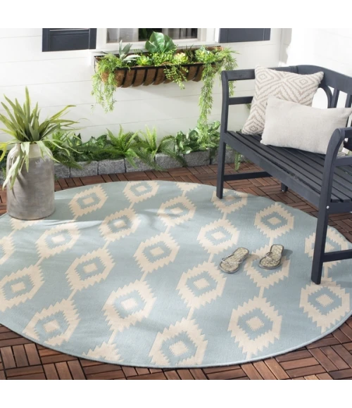 Safavieh Beach House BHS171 Cream / Aqua 6'-7" X 6'-7" Round Area Rug