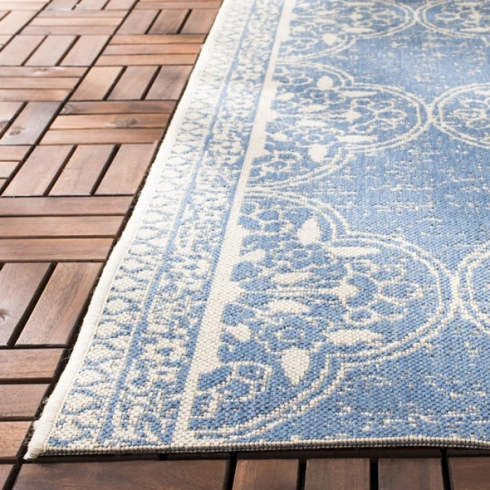 Safavieh Beach House BHS174 Cream / Blue 4' X 6' Rectangle Area Rug