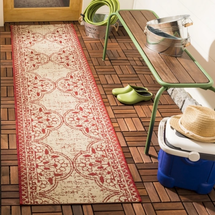 Safavieh Beach House BHS174 Red / Creme 2'-2" X 12' Runner Area Rug