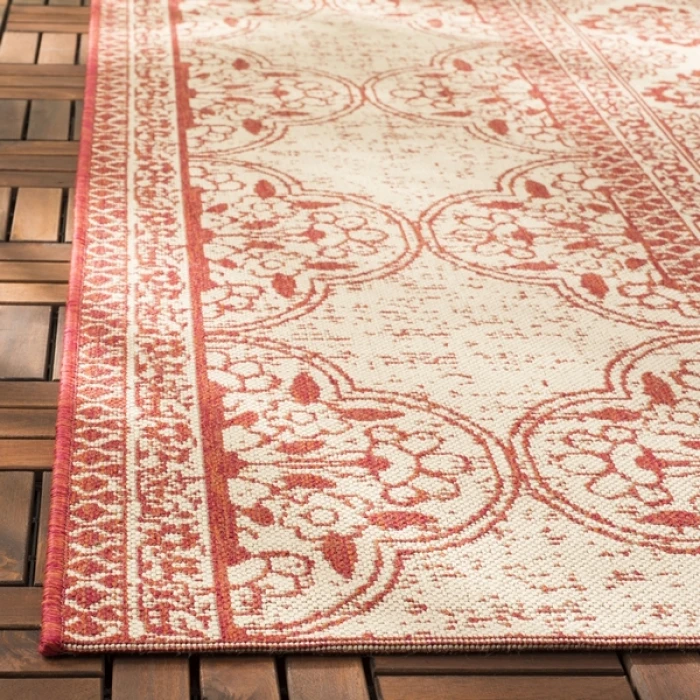 Safavieh Beach House BHS174 Red / Creme 8' X 10' Rectangle Area Rug