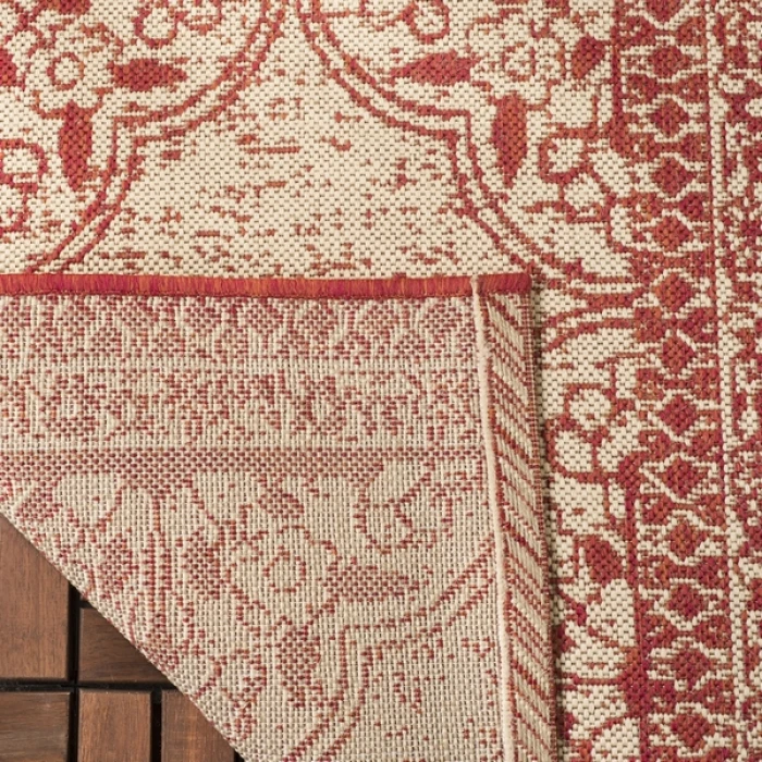 Safavieh Beach House BHS174 Red / Creme 8' X 10' Rectangle Area Rug