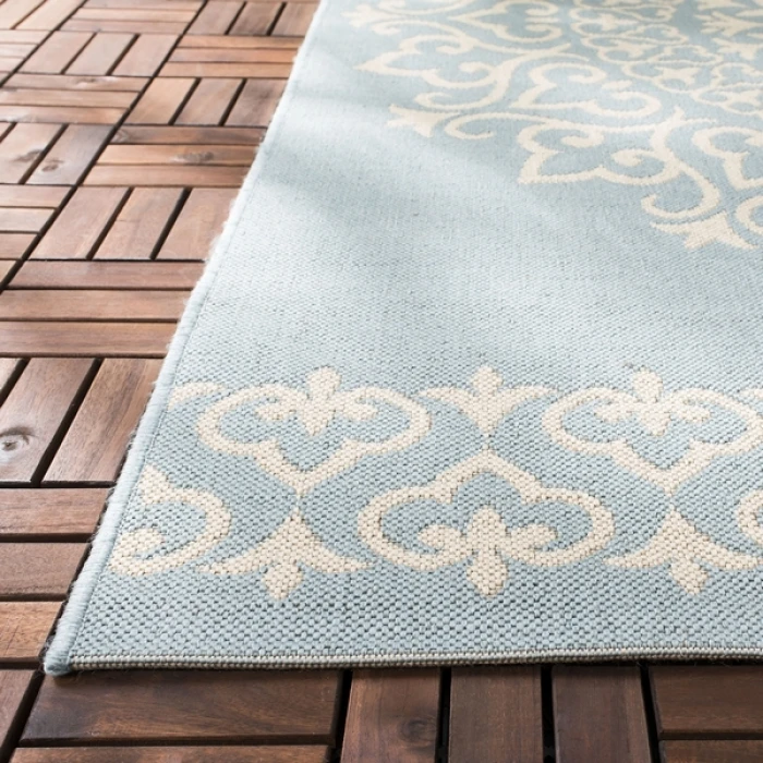 Safavieh Beach House BHS183 Cream / Aqua 4' X 4' Round Area Rug