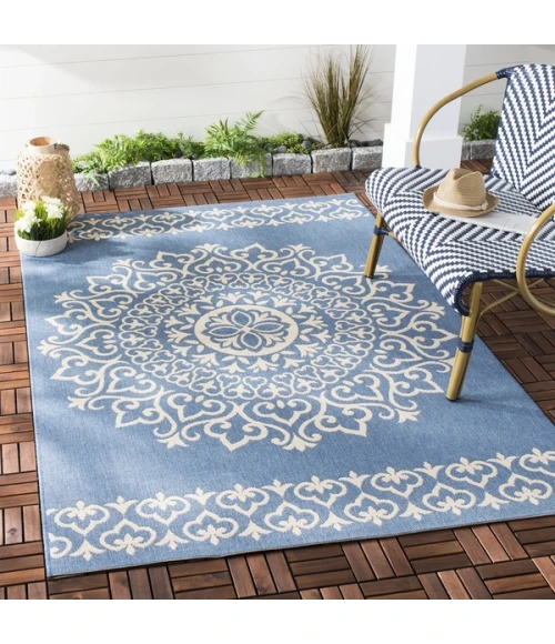 Safavieh Beach House BHS183 Cream / Blue 5'-3" X 7'-6" Rectangle Area Rug