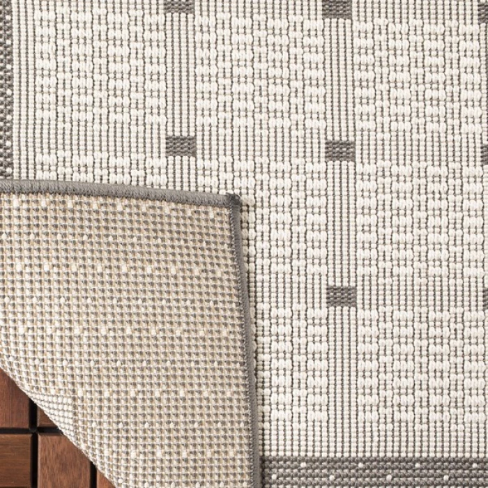 Safavieh Bermuda BMU801 Grey / Ivory 4' X 6' Rectangle Area Rug