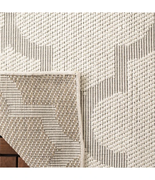 Safavieh Bermuda BMU804 Ivory / Light Grey 6'-7" X 6'-7" Round Area Rug