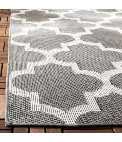 Safavieh Bermuda BMU804 Grey / Ivory 6'-7" X 6'-7" Square Area Rug