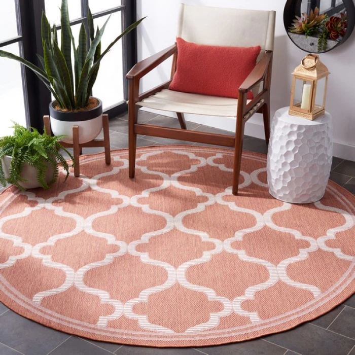 Safavieh Bermuda BMU810 Rust / Ivory 6'-7" X 6'-7" Round Area Rug