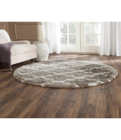Safavieh Barcelona Shag BSG319 Silver / Ivory 5' X 5' Round Area Rug