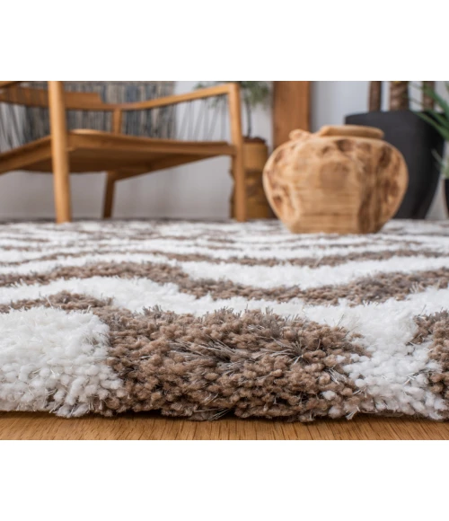 Safavieh Barcelona Shag BSG320 Ivory / Silver 3' X 5' Rectangle Area Rug