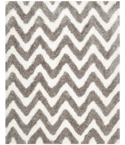 Safavieh Barcelona Shag BSG320 Ivory / Silver 5' X 5' Square Area Rug