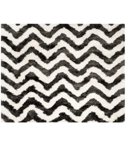 Safavieh Barcelona Shag BSG320 Graphite / Ivory 5' X 5' Square Area Rug