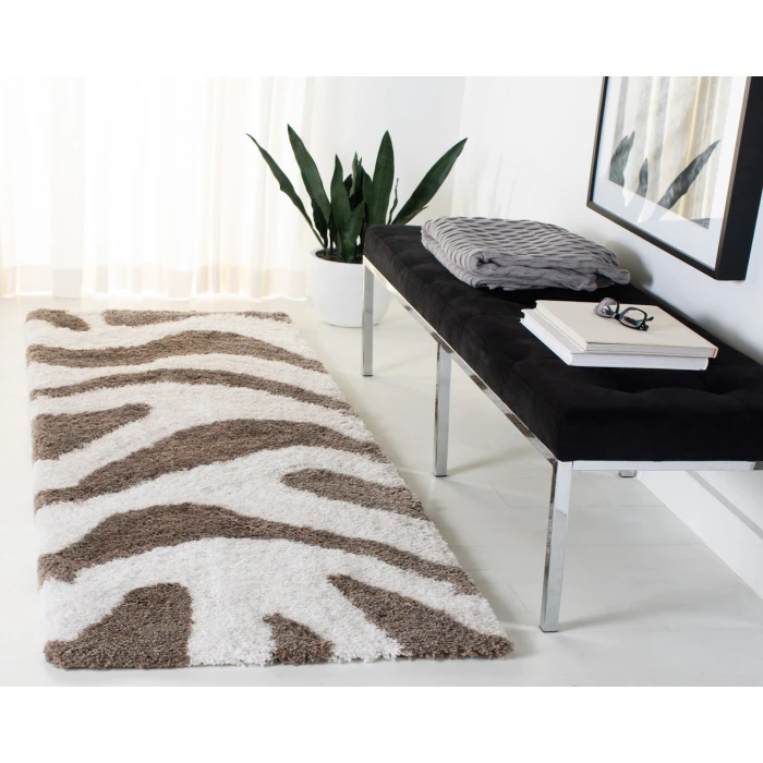 Safavieh Barcelona Shag BSG321 Ivory / Silver 2'-3" X 8' Runner Area Rug
