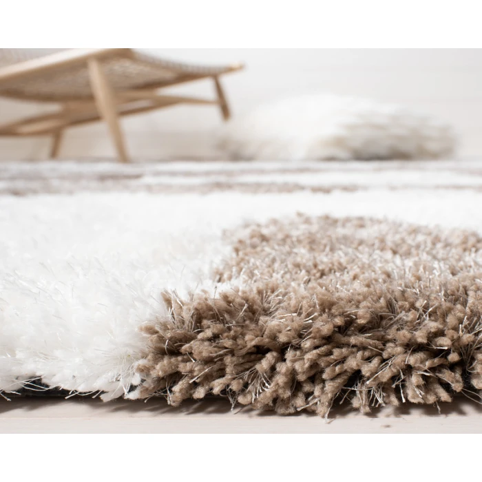 Safavieh Barcelona Shag BSG321 Ivory / Silver 2'-3" X 8' Runner Area Rug