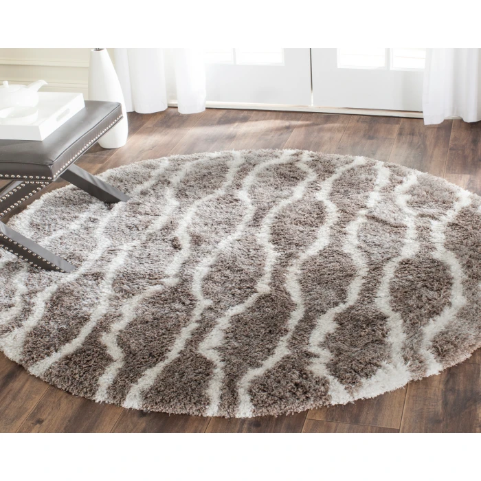 Safavieh Barcelona Shag BSG322 Silver / Ivory 5' X 5' Round Area Rug