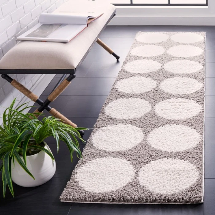 Safavieh Calico Shag Grey / Ivory CLC120 2 ft. 2 in. X 8 ft. Runner Rug