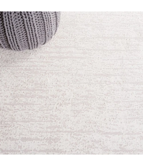 Safavieh Continental Ivory / Beige CON104 5 ft. 3 in. X 7 ft. 6 in. Rectangle Rug