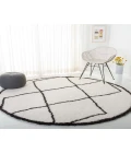 Safavieh Carmella Shag  Cream / Grey CRM226 6 ft. 7 in. X 6 ft. 7 in. Round Rug
