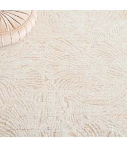 Safavieh Ebony Gold / Ivory EBN101 6 ft. X 6 ft. Round Rug