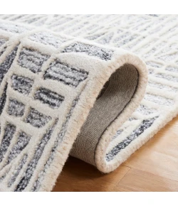 Safavieh Ebony Grey / Ivory EBN110 2 ft. 3 in. X 9 ft. Runner Rug