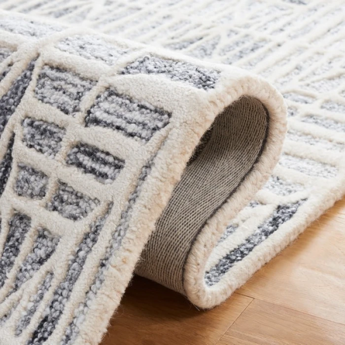 Safavieh Ebony Grey / Ivory EBN110 6 ft. X 9 ft. Rectangle Rug