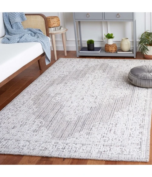 Safavieh Ebony Brown / Ivory EBN113 6 ft. X 9 ft. Rectangle Rug