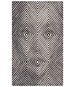 Safavieh Ebony Black / Ivory EBN150 5 ft. X 8 ft. Rectangle Rug