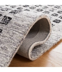 Safavieh Ebony Silver / Black EBN203 3 ft. X 5 ft. Rectangle Rug