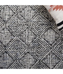 Safavieh Ebony Silver / Black EBN204 6 ft. X 6 ft. Square Rug