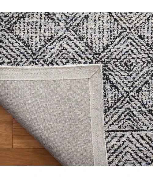 Safavieh Ebony Silver / Black EBN204 6 ft. X 6 ft. Square Rug