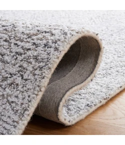Safavieh Ebony Grey / Ivory EBN207 2 ft. 3 in. X 9 ft. Runner Rug