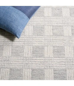 Safavieh Ebony Light Grey / Ivory EBN358 2 ft. 3 in. X 9 ft. Runner Rug