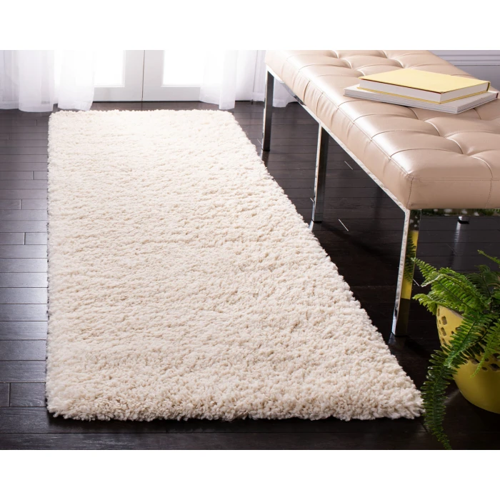 Safavieh Fontana Shag  Creme FNT800 2 ft. 3 in. X 10 ft. Runner Rug