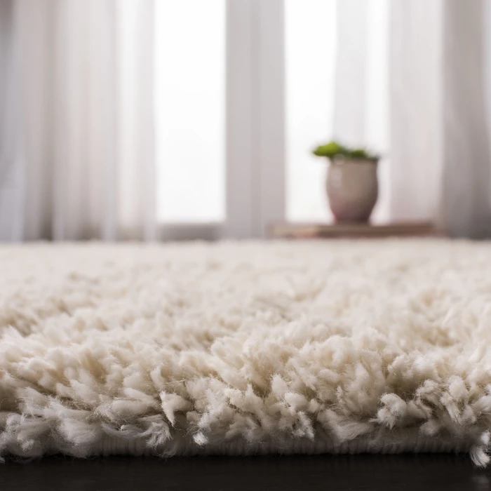 Safavieh Fontana Shag  Creme FNT800 6 ft. 7 in. X 9 ft. Rectangle Rug