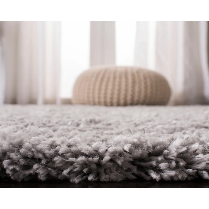 Safavieh Fontana Shag  Grey FNT800 6 ft. 7 in. X 9 ft. Rectangle Rug