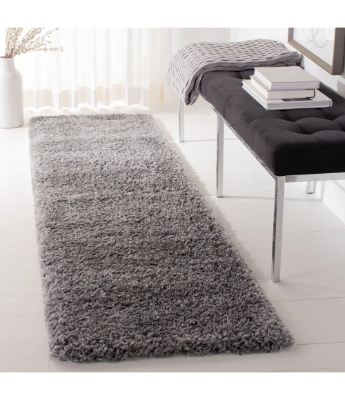 Safavieh Fontana Shag  Silver FNT800 2 ft. 3 in. X 4 ft. Accent Rug