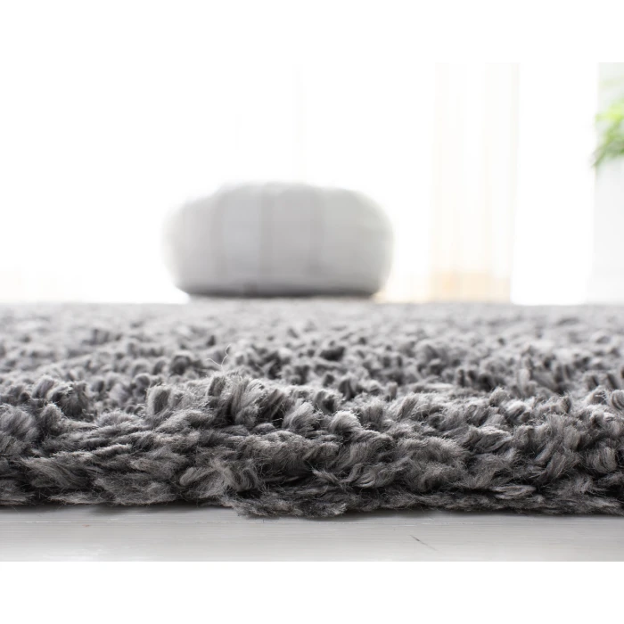 Safavieh Fontana Shag  Silver FNT800 6 ft. 7 in. X 9 ft. Rectangle Rug