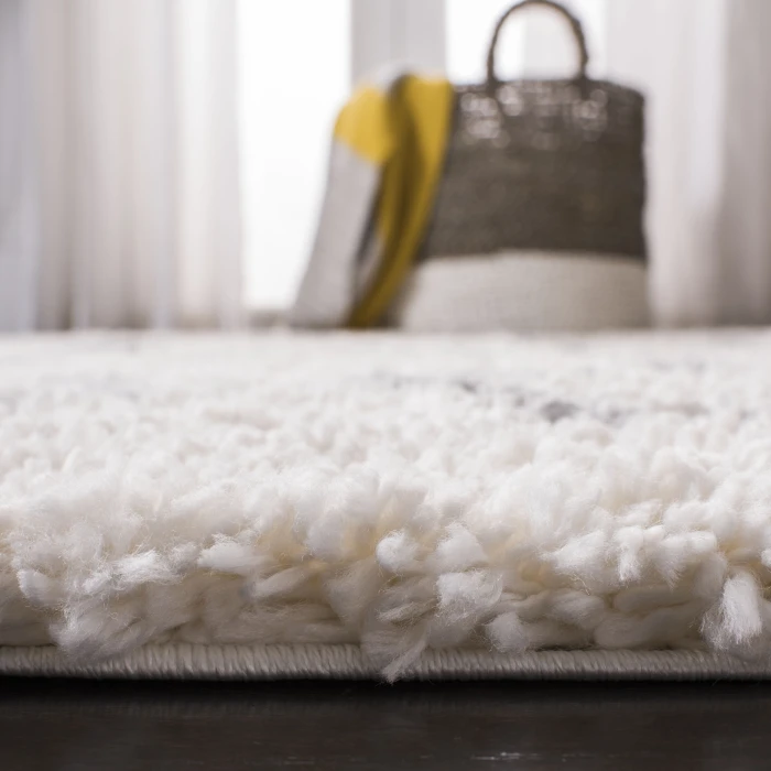 Safavieh Fontana Shag  Cream / Grey FNT818 6 ft. 7 in. X 6 ft. 7 in. Square Rug